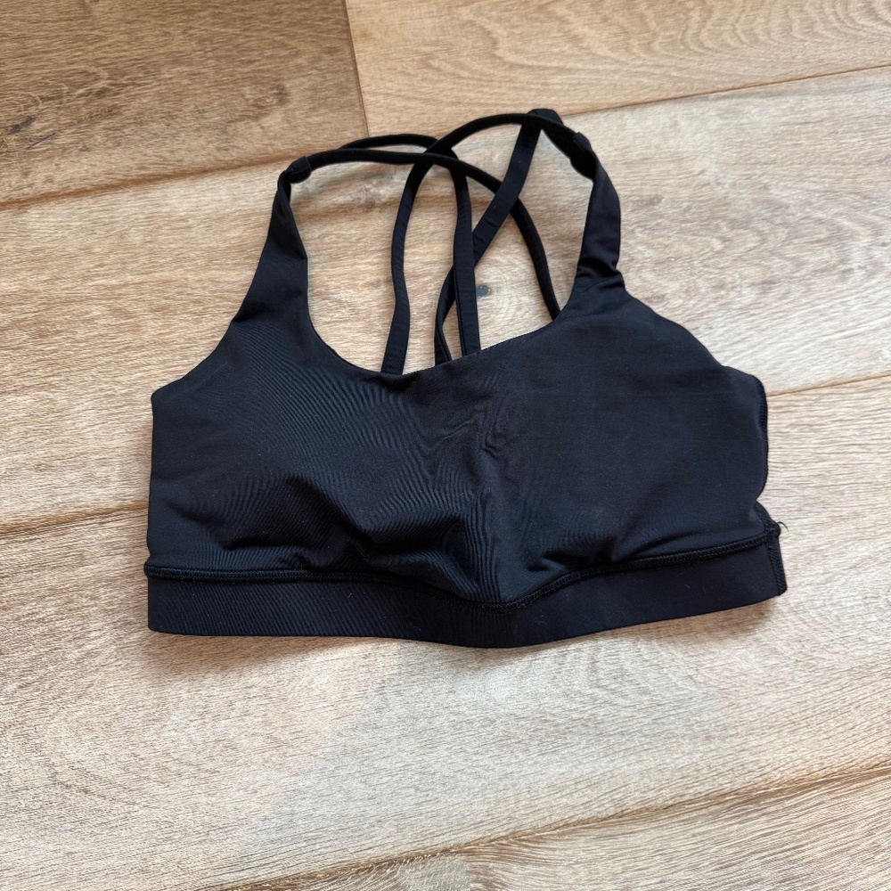 Lululemon Size 6 Energy Bra Black NWOt